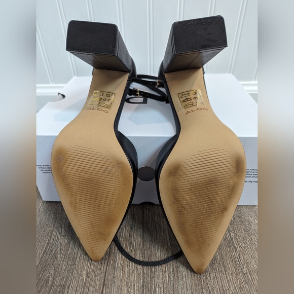 Aldo Size 8 Black Leather Block Heels Pumps Ankle Strap Padded Insole LIKE NEW - Picture 7 of 7